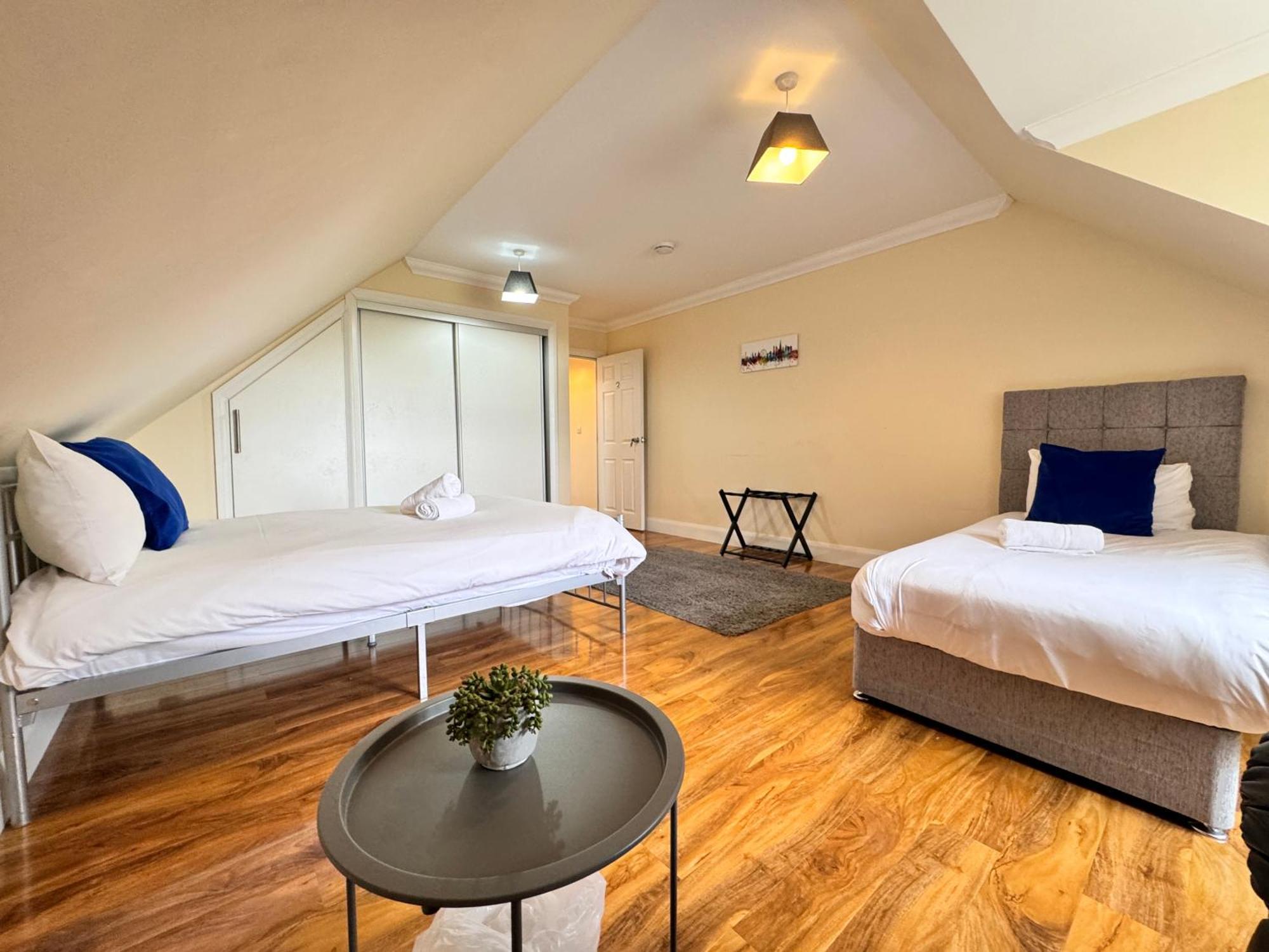 Relaxing Airport Rooms Stanwell Kültér fotó
